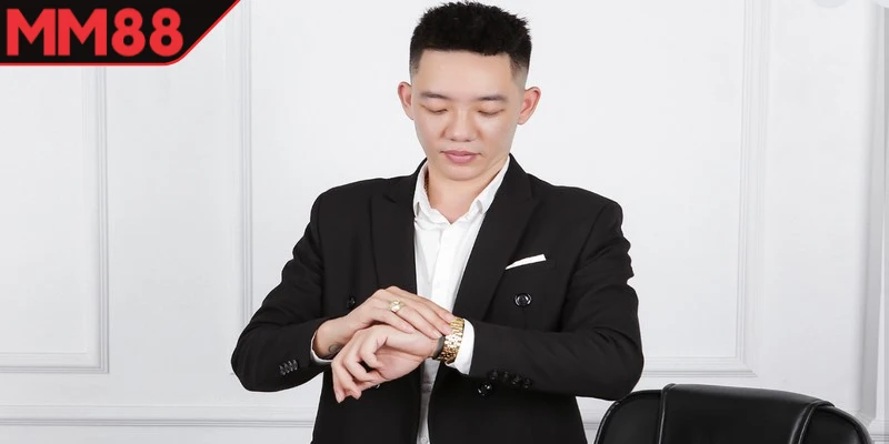 CEO Trần David